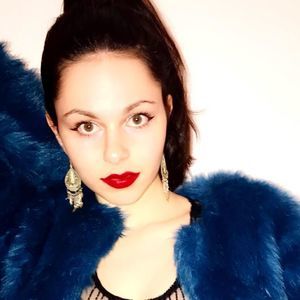 Meet your Posher, Abbey jasmine